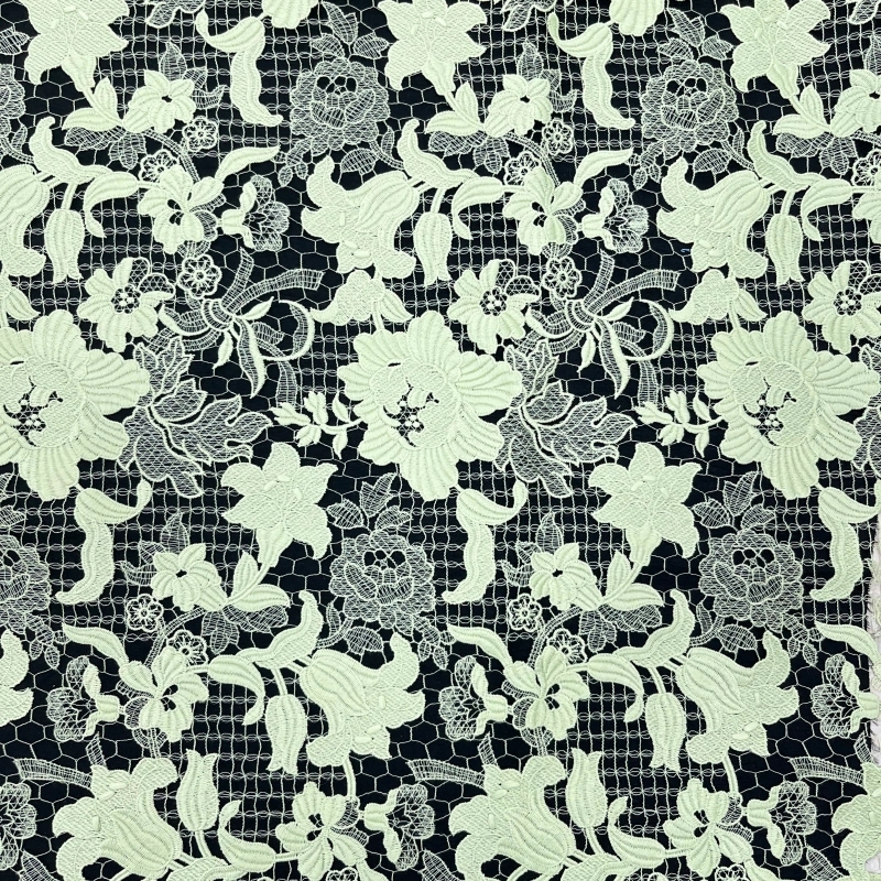 Lace Bloom – Water-Soluble Embroidered Lace