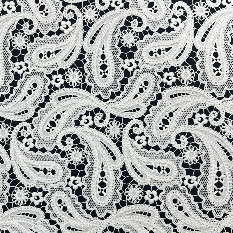 Botanical Trellis – Water-Soluble Embroidered Lace