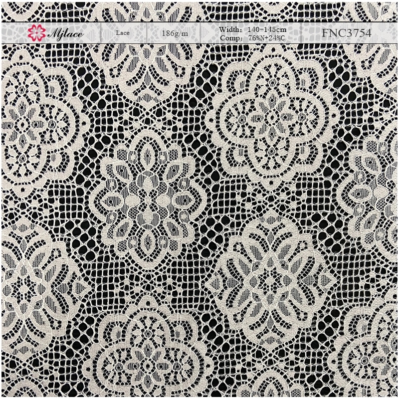Classic lace with diamond grid pattern