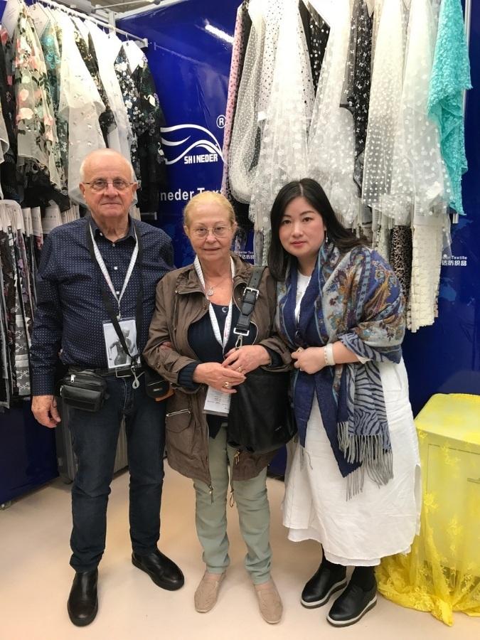 meijara-lace-fabric-client-meeting-6