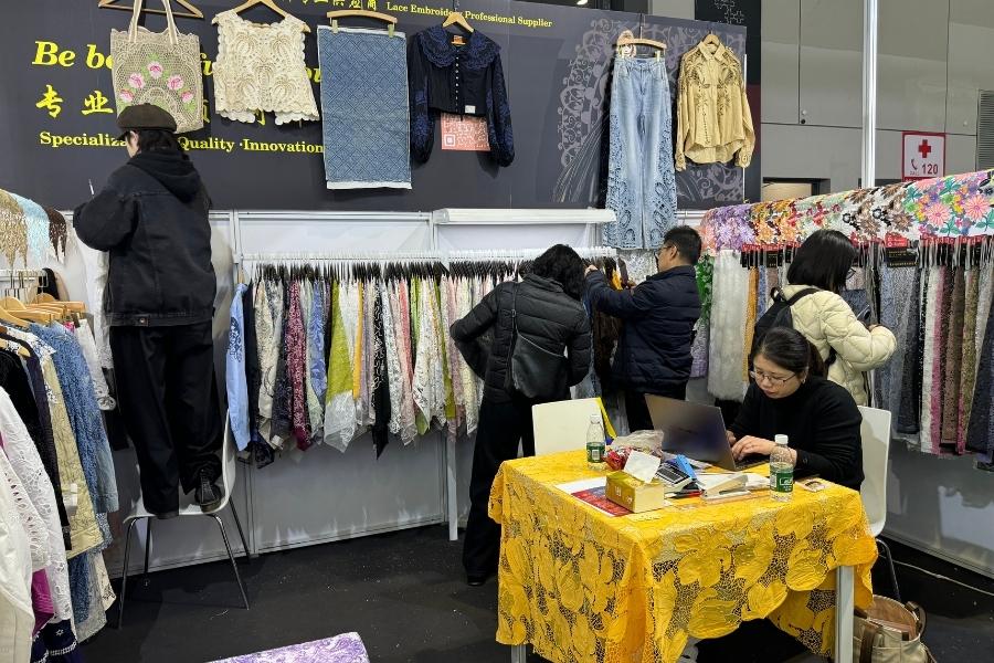 intertextile shanghai 2026 spring team working