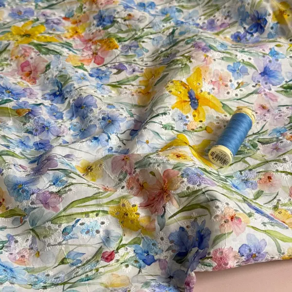 2027-bright-accent-multicolor-embroidery.webp